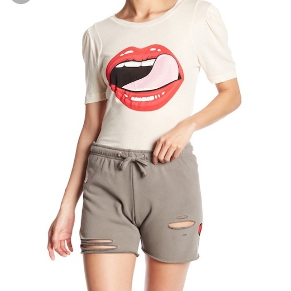 Wildfox Femme Fatale Tee - Picture 2 of 7